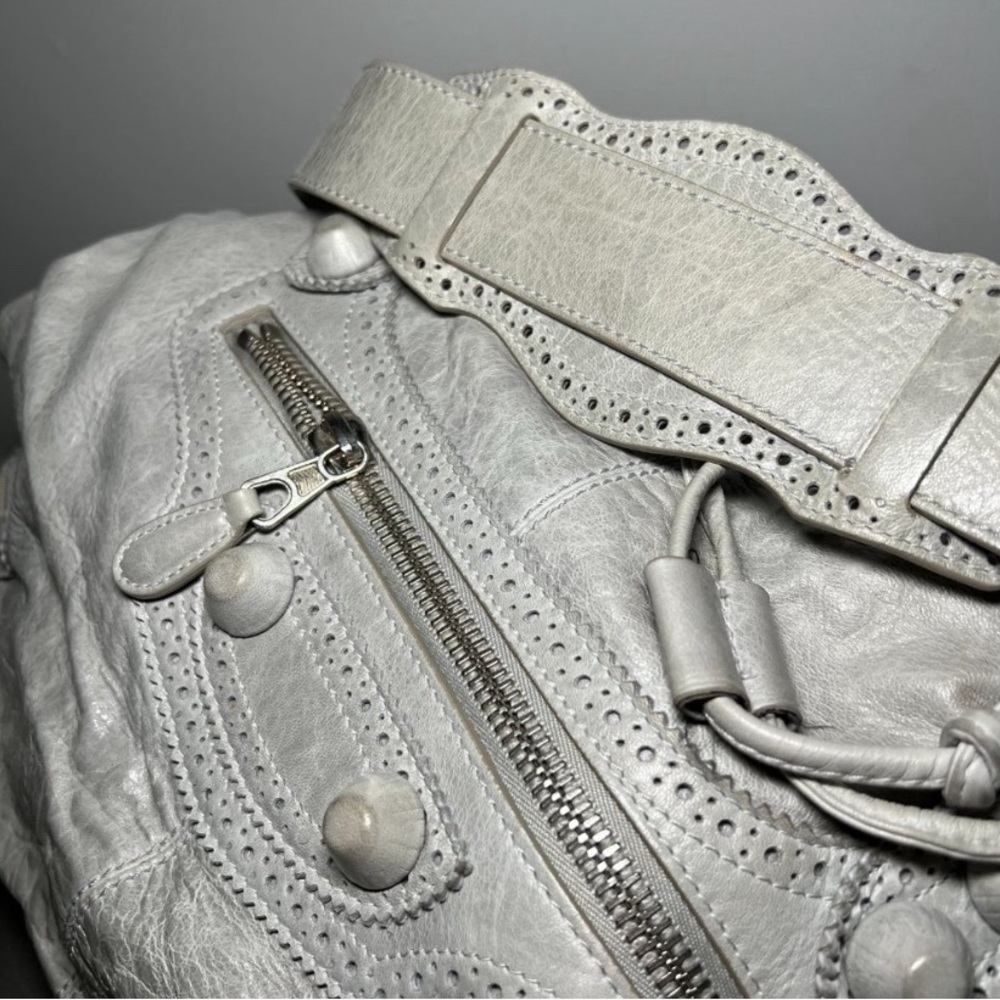 Authentic Balenciaga bag - Picture 2 of 5